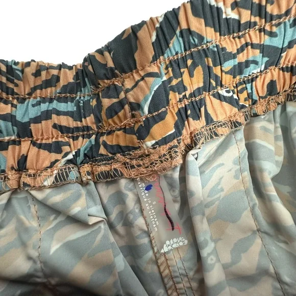 FLASH SALE NWOT Free People Movement Zephyr Patterned Parachute Balloon Pants s - Picture 6 of 14